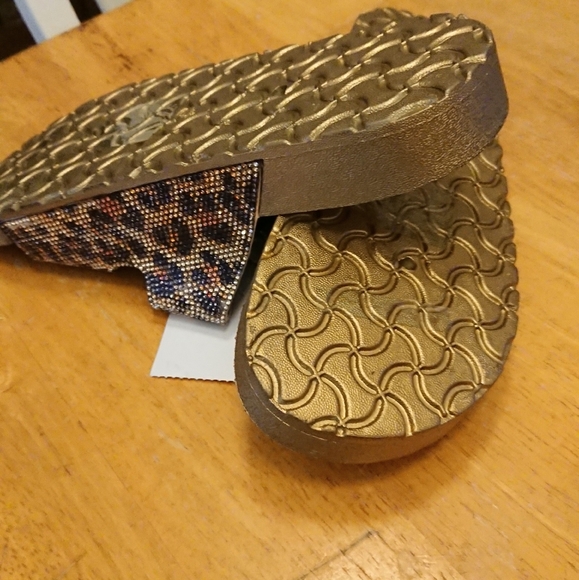 Alexis Bendel Rhinestone Buckle sandals women's - Picture 6 of 8